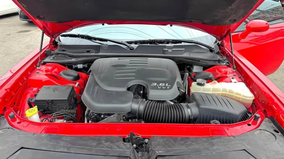 2022 Dodge Challenger SXT - Photo 11